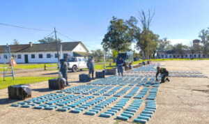 Gendarmes incautaron cigarrillos de contrabando por más de $61 millones en Corrientes Gendarmes