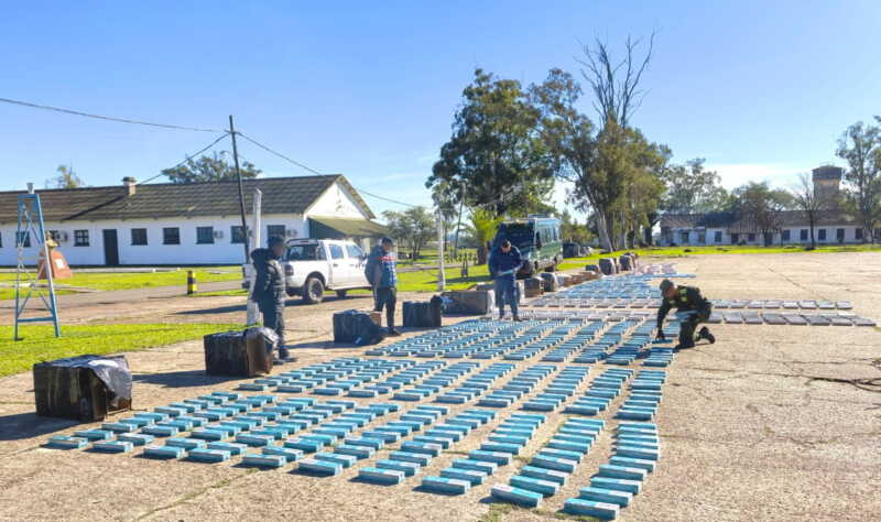 Gendarmes incautaron cigarrillos de contrabando por más de $61 millones en Corrientes Gendarmes