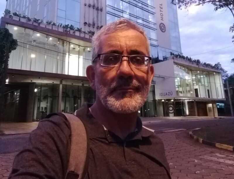 Vecinos de Iguazú juntan firmas para exigir que agilicen el cruce con Brasil: "En vez de un puente es una muralla" 4 Mario DArpino - 3