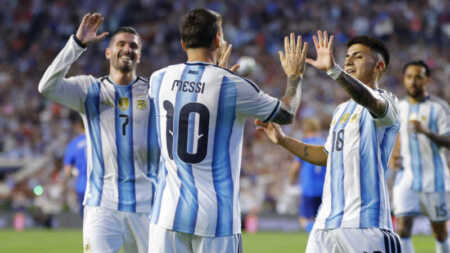 Argentina debuta ante Argelia con Messi como bandera y la misión de cortar una racha histórica de Sudamérica Part GTY 2280813255 1 1 0 - 4