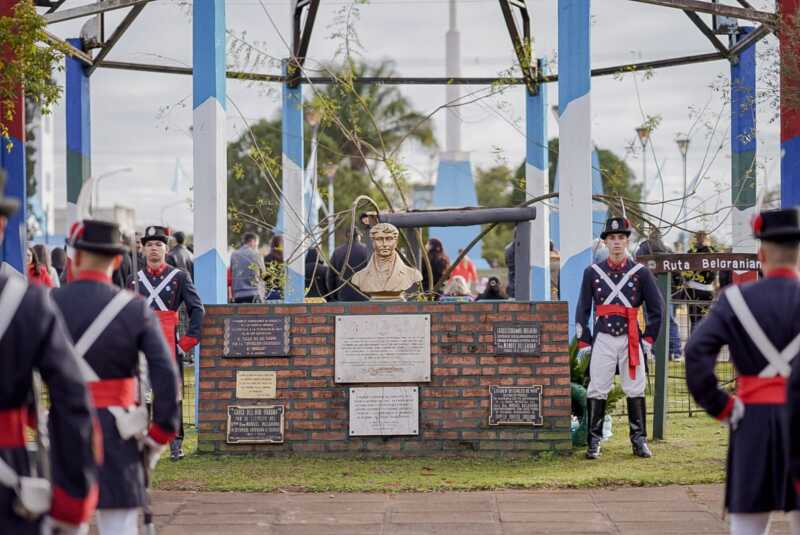 Passalacqua encabezó en Candelaria el acto por el Día de la Bandera 3 Passalacqua