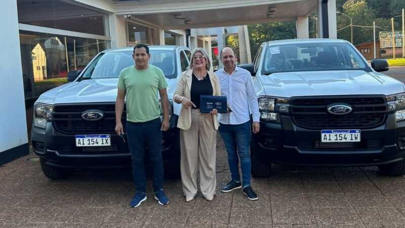 Tras la denuncia por presuntas irregularidades, la Municipalidad de Puerto Piray incorporó dos camionetas 0 km camionetas Puerto Piray