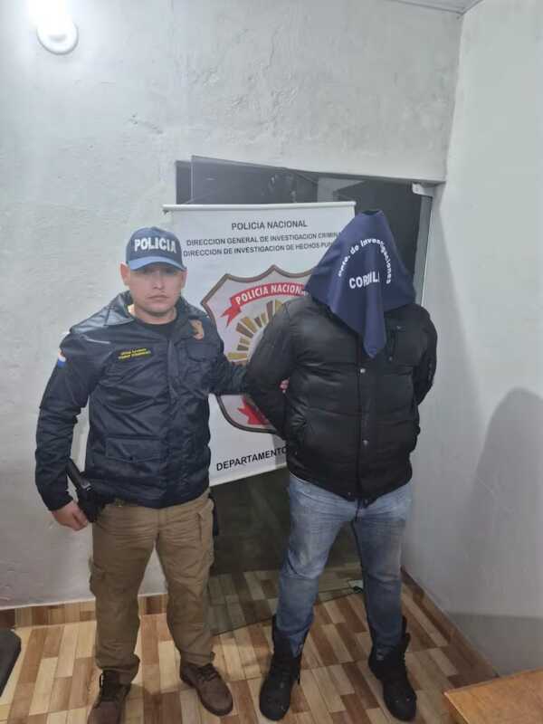 Dos hombres fueron detenidos en Emboscada por su presunta vinculación con los explosivos utilizados en el megaasalto a entidades financieras de Santa Rita, en Alto Paraná. La investigación continúa para identificar a toda la organización criminal.