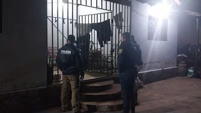 Dos hombres fueron detenidos en Emboscada por su presunta vinculación con los explosivos utilizados en el megaasalto a entidades financieras de Santa Rita, en Alto Paraná. La investigación continúa para identificar a toda la organización criminal.