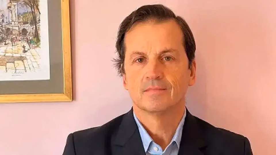 Renunció