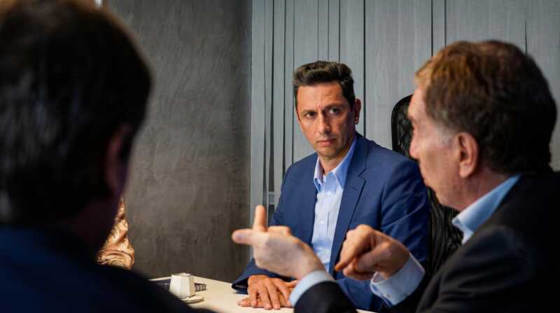 Santilli y Núñez delinearon la estrategia libertaria para las elecciones de 2027 3 Santilli