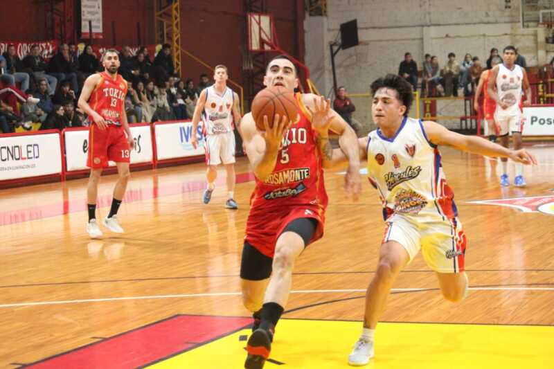 Tokio derrotó 80-74 a Hércules de Charata en el tercer juego de la serie de playoffs y avanzó a la siguiente instancia de la Liga Federal. Daniel Tabbia fue la gran figura del Oriental con 26 puntos.