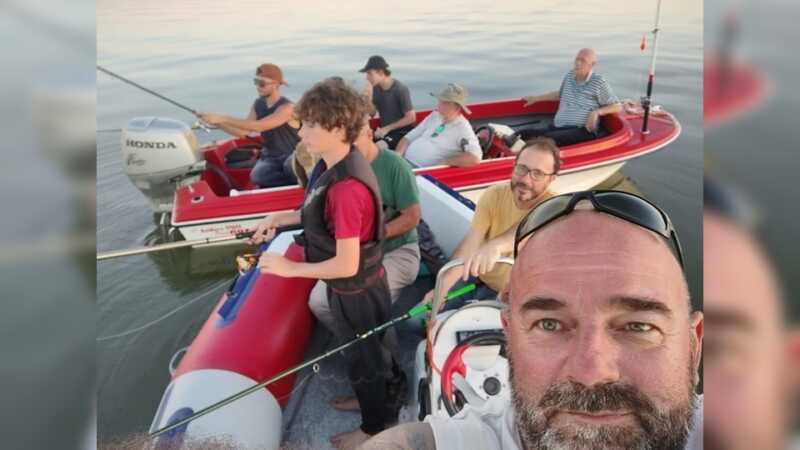 Intensa búsqueda de cinco pescadores desaparecidos en el Río de la Plata pescadores desaparecidos en el Rio de la Plata