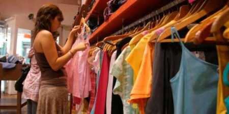 El consumo privado volvió a caer en mayo y acumuló seis meses consecutivos de retroceso caída en el consumo