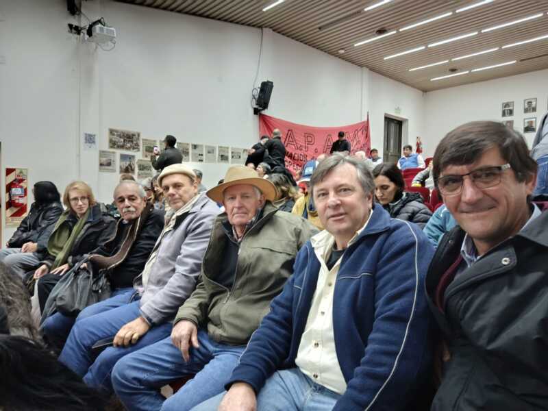 Un reclamo que une a todos: la crisis yerbatera movilizó a productores, tareferos y dirigentes 12 WhatsApp Image 2026 06 18 at 16.54.27 1 - 11