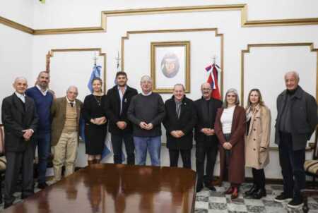 Passalacqua recibió a representantes de Israel para fortalecer vínculos en innovación y desarrollo productivo Passalacqua recibió a representantes de Israel
