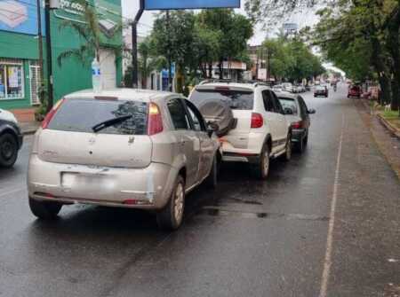 Choque en cadena entre tres vehículos en Posadas dejó tres personas lesionadas WhatsApp Image 2026 06 19 at 18.57.35 - 3