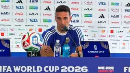 Scaloni Argentina Messi