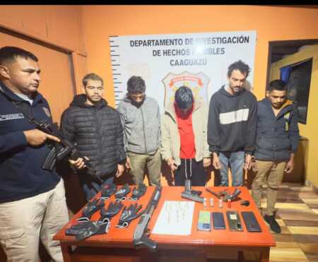 Paraguay asaltantes policia