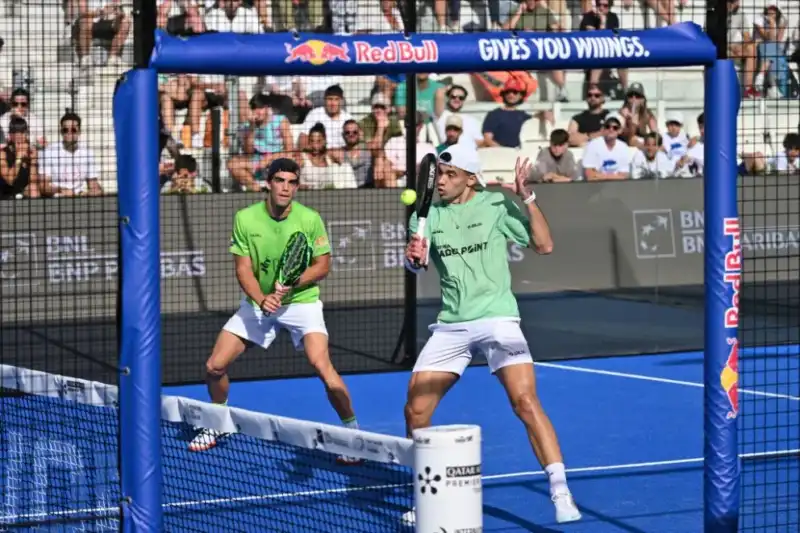 Leo Augsburger y Juan Lebrón avanzaron a cuartos de final del Italy Major de Roma tras vencer a Tolito Aguirre y Alex Arroyo. El misionero sigue firme en el circuito mundial.