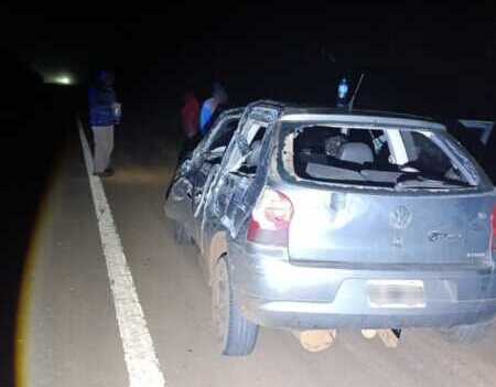 Murió un camionero de 21 años en San Pedro y buscan determinar si otro vehículo provocó el siniestro fatal 1 Fatal siniestro en San Pedro: falleció un conductor de 21 años y la Policía encontró un automóvil con daños compatibles.