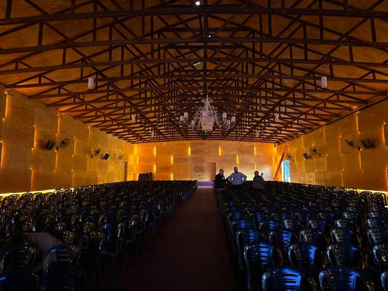 Alem inaugura hoy su cine teatro con capacidad para mil personas y transmitirá el debut de Argentina en el Mundial 4 cine teatro alem 2 - 3