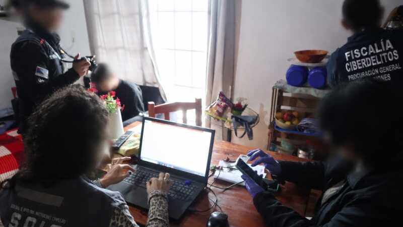 Detuvieron en San Ignacio a un docente investigado por almacenar material de abuso sexual infantil docente detenido en San Ignacio
