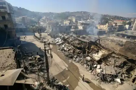 Israel y Hezbolá acuerdan un alto el fuego tras una jornada de intensos ataques en Líbano israel - 3