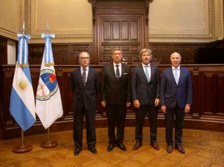 Los jueces de la Corte Suprema de Justicia junto al titular de la cartera, Juan Bautista Mahiques. Foto: INFOBAE.