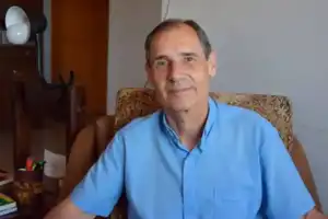 Padre Alberto Barros cuestionó a la dirigencia política: “Les cuesta conectar con la realidad de los más sufrientes” padre barros política