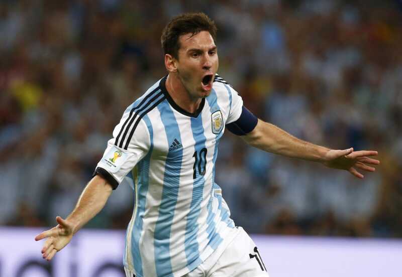 Messi hizo historia otra vez: todos los récords que rompió ante Argelia 4 Lionel Messi brilló con un hat-trick ante Argelia en el debut de Argentina en el Mundial 2026 y rompió varios récords históricos que agrandan aún más su leyenda.