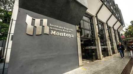 Escándalo en el Montoya: piden apartar a un alumno denunciado por abuso sexual Abuso sexual en el Montoya
