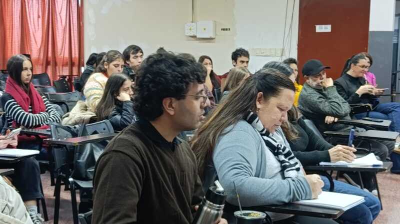 Panel de periodismo en la UNaM: “La clave para diferenciarse está en ser uno mismo” 3 periodismo