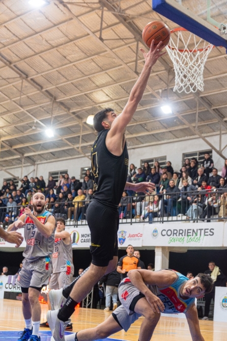 CAPRI presentó una protesta formal ante la CAB por la participación de Gerez 4 CAPRI elevó una protesta institucional ante la CAB por la participación de Gonzalo Gerez en el tercer juego de la serie ante San Lorenzo de Monte Caseros. El club misionero solicitó informes y pidió aclaraciones sobre el procedimiento disciplinario aplicado.