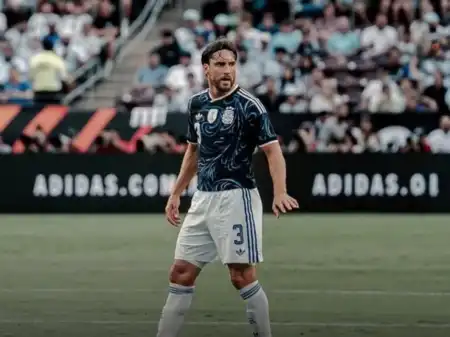 Golpe para Scaloni: Tagliafico se pierde el debut de Argentina en el Mundial La Selección Argentina sufrió una baja sensible de cara al debut en el Mundial 2026. Nicolás Tagliafico quedó descartado para enfrentar a Argelia por una lesión muscular y Lionel Scaloni ya tiene a su posible reemplazante.